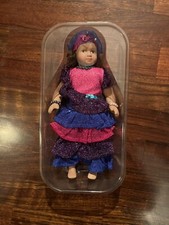 Bambola Di Porcellana Collezione Dal Mondo Fabbri Editori