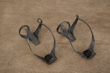 (2) Tune Wassertraeger Gabbie