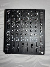 Playdifferently allen heath - &,