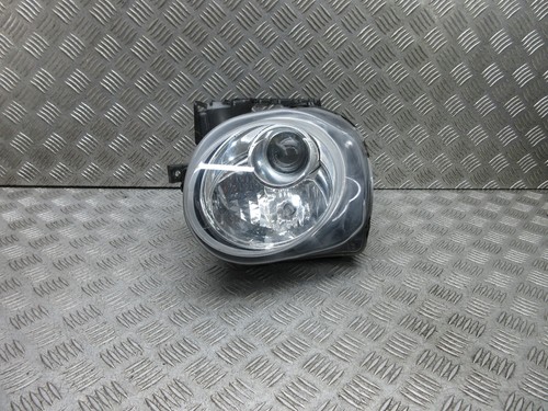 Faro proiettore anteriore lato
