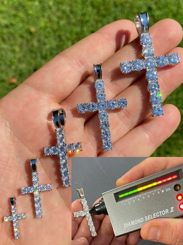 Collana con ciondolo - , croce