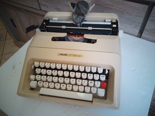 Macchina scrivere olivetti - scrivere,