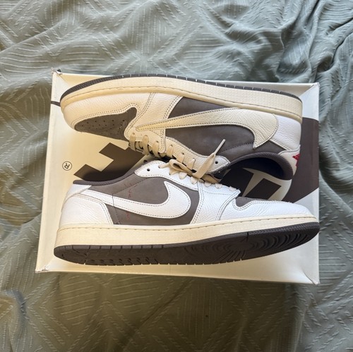 Travis scott reverse mocha - travis,