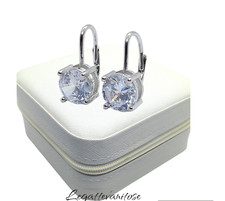 Orecchini punto luce in