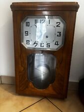 antico orologio a pendolo