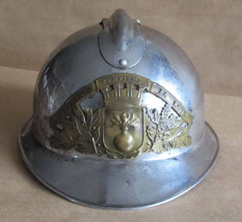Vecchio casco pompiere - vecchio,