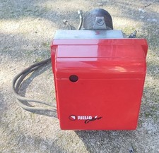 BRUCIATORE A GASOLIO RIELLO