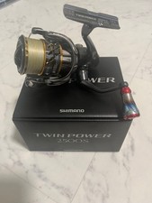 Mulinello da Spinning Shimano Twin Power 2500S con Manopola Maniglia Libres Attrezzatura da Pesca