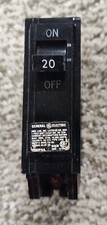 GE 20 AMP BREAKER TYPE THQL
