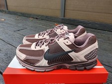 Nike Zoom Vomero 5 Plum
