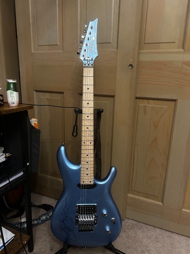 Signed joe satriani ibanez - joe,