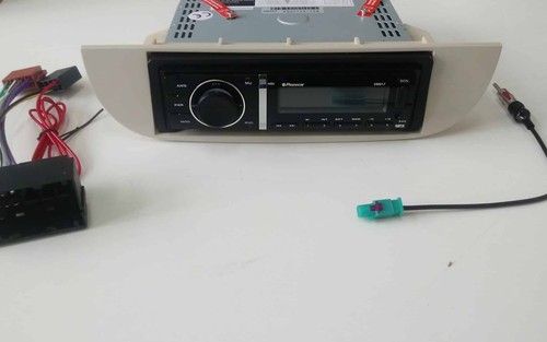 Autoradio con bianca - bianca, per