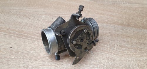 Corpo farfallato lato destro