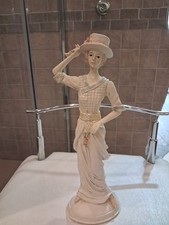 Statuetta donna vintage soprammobile in resina stile liberty cm. 28