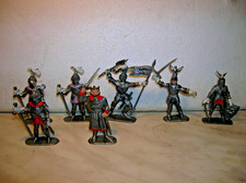 SOLDATINI-TIBIDABO-54mm-MEDIOEVALI-7 PEZZI-FACTORY PAINTED-BUONE CONDIZIONI