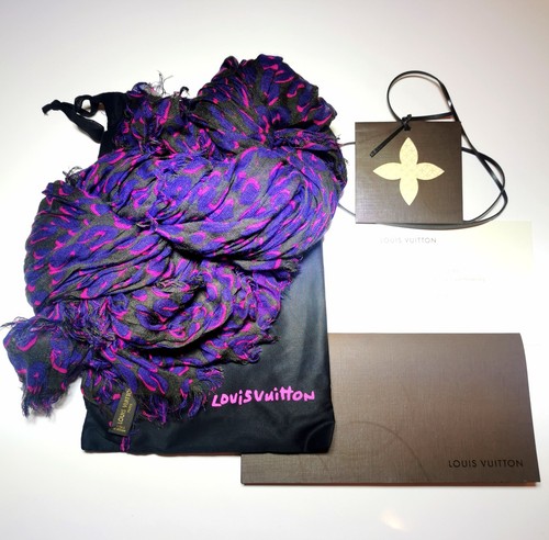 Nuova sciarpa louis vuitton - louis,