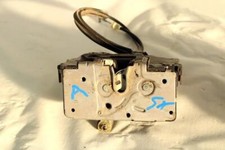 51905686 FRONT LEFT DOOR LOCK