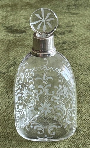 Bottiglia profumo vetro