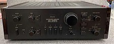 Amplificatore integrato SANSUI