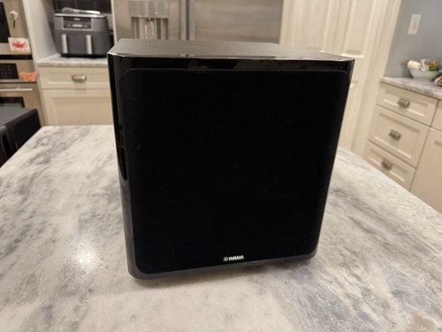 Yamaha 2015 sw40 compact - 2015, 6"
