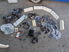 Stock Mercatino Banco Da Lavoro Placchette Lampade Emergenza Ecc.