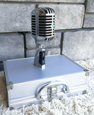 Microfono vintage, custodia