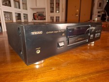 Lettore CD Teac P3450 usato, in buone condizioni, privo di telecomando.