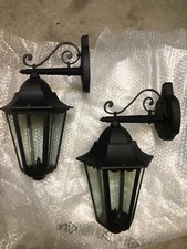 N. 2 Lampioni a parete da esterno ottime condizioni