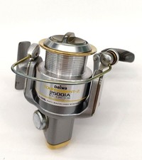 Mulinello da spinning Daiwa Tournament-Z 2500IA, attrezzatura da pesca, usato