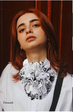 Elegante Sciarpa In Nero E