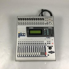 Mixer digitale Yamaha 01V