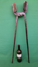 ANTICA GRANDE PINZA TENAGLIA DA FABBRO FUCINA FORGIA IN FERRO BATTUTO. N° 85D.