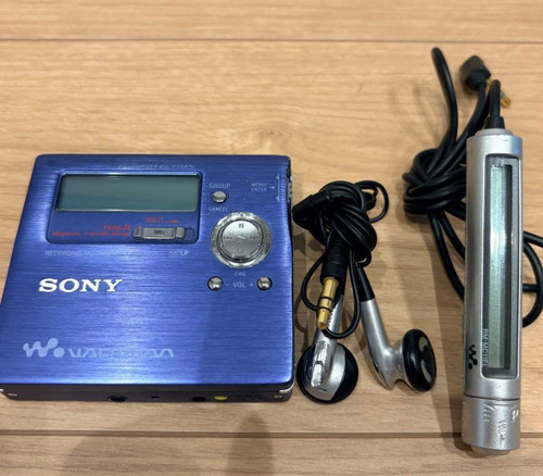 Sony r909 walkman - sony,