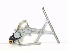 698200F010 ALZACRISTALLO PORTA ANTERIORE SINISTRO per TOYOTA COROLLA VERSO 2004