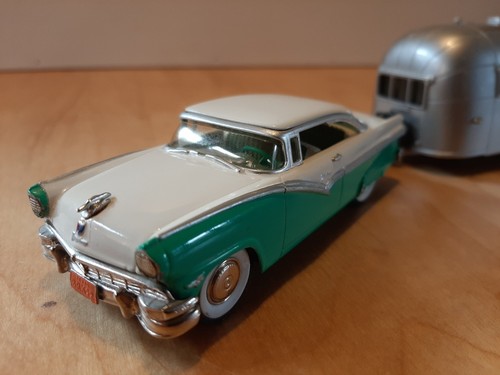 Ford fairlane caravane - +,