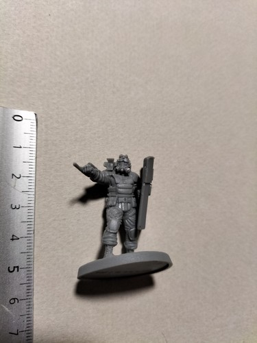 Gcpd policeman miniature - policeman, miniature/