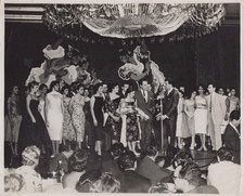 CUBAN CAPRI HOTEL SHOW OMAGGIO