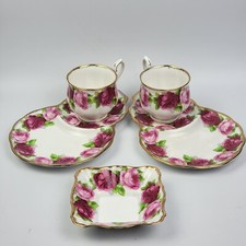 Vintage Royal Albert Porcelain Old English Rose Tennis Set Tea Cup  Tête-à-tête