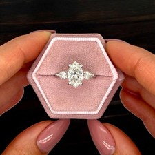 Anello in oro bianco 18 kt con