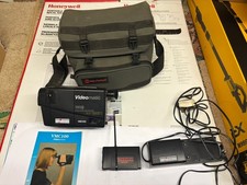  Videocamera VHS e caricatore