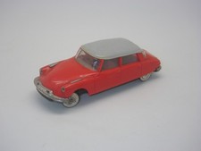 Citroën DS 19 - Rouge - Servo - Miniatures NOREV - 1/43 - Made in France