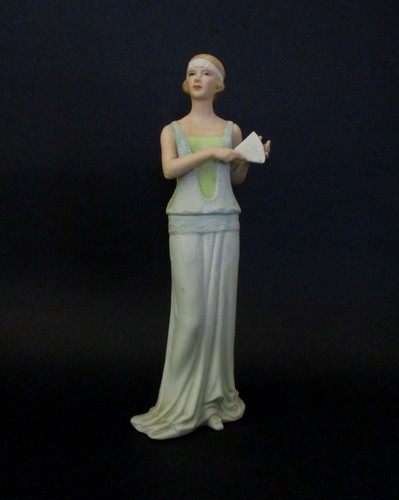 Antica statuina liberty - ✅,
