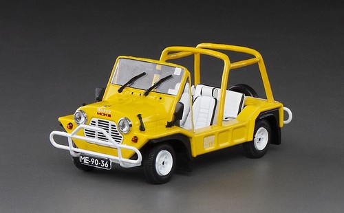 Mini moke jaune - jaune, avec