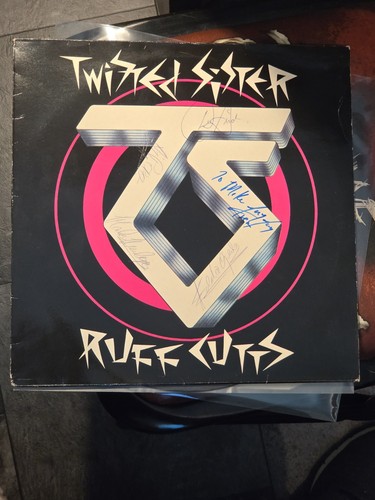 Twisted sister signed vinyl - signed,