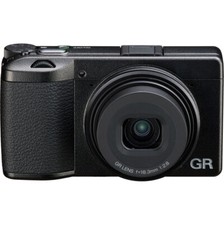 Ricoh GR III HDF (NUOVO)