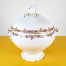 Elegante zuppiera in