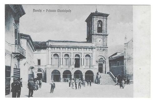 Norcia palazzo municipale - norcia,