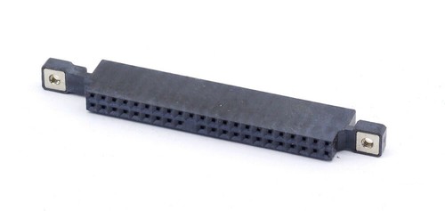 Connettore adattatore