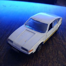 Dinky Toys #264 Rover 3500