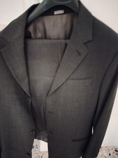 completo elegante  uomo in ottime condizioni